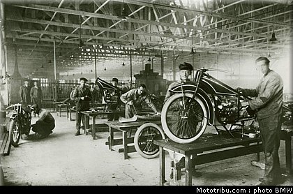 bmw_r32_8.jpg