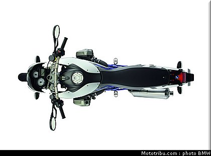 bmw_2007_hp2_megamoto_005.jpg