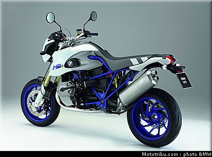 bmw_2007_hp2_megamoto_006.jpg
