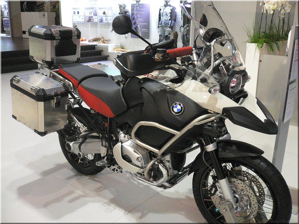 MOTO 