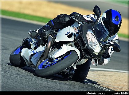 bmw_2008_hp2_sport_001.jpg