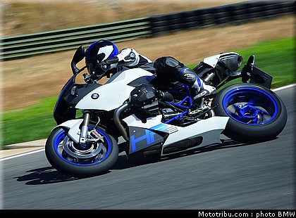 bmw_2008_hp2_sport_005.jpg
