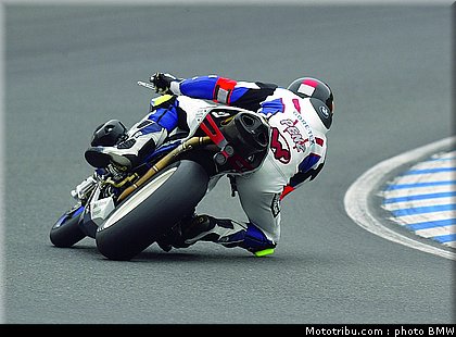 bmw_2008_hp2_sport_011.jpg