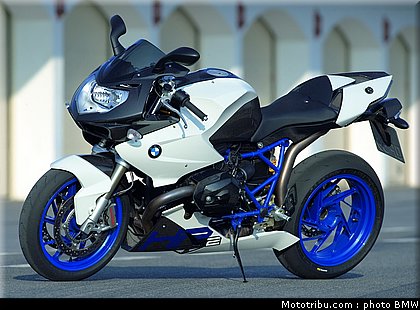 bmw_2008_hp2_sport_016.jpg