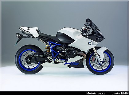 bmw_2008_hp2_sport_017.jpg