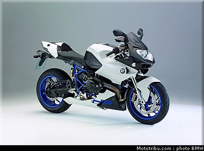 bmw_2008_hp2_sport_020.jpg