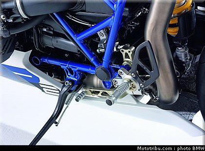 bmw_2008_hp2_sport_031.jpg
