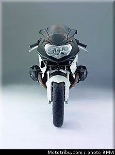 bmw_2008_hp2_sport_034.jpg