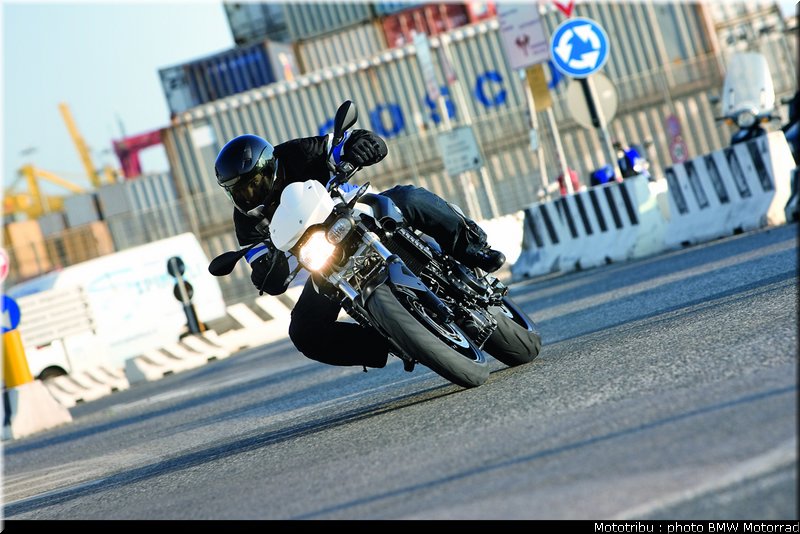 MOTO 