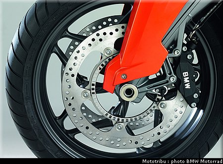 bmw_k1300r_2009_17.JPG