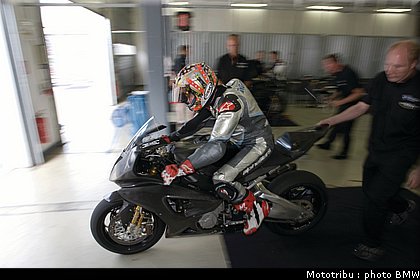 bmw_s1000rr_sbk_009.jpg
