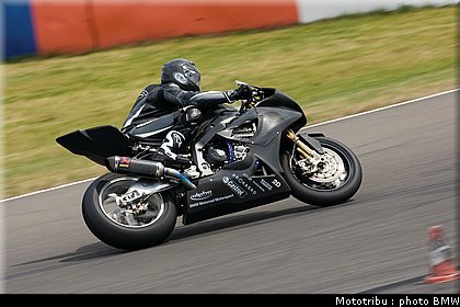 bmw_s1000rr_sbk_010.jpg