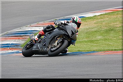 bmw_s1000rr_sbk_011.jpg