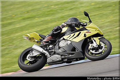 bmw_s1000rr_2009_002.jpg