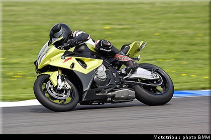 bmw_s1000rr_2009_004.jpg