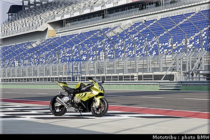 bmw_s1000rr_2009_010.jpg