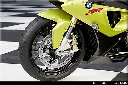 bmw_s1000rr_2009_013.jpg