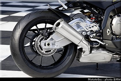 bmw_s1000rr_2009_014.jpg
