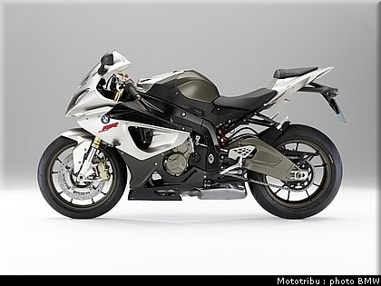 bmw_s1000rr_2009_016.jpg