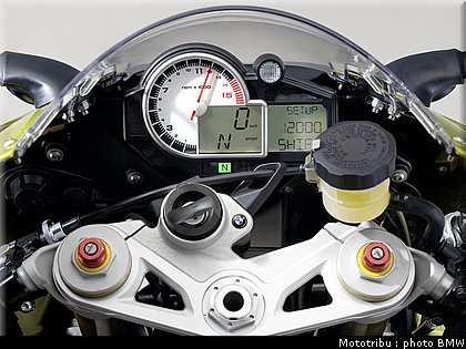 bmw_s1000rr_2009_027.jpg