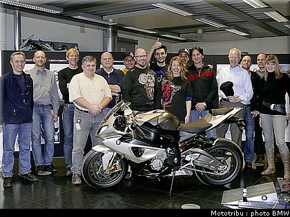 bmw_s1000rr_2009_045.jpg