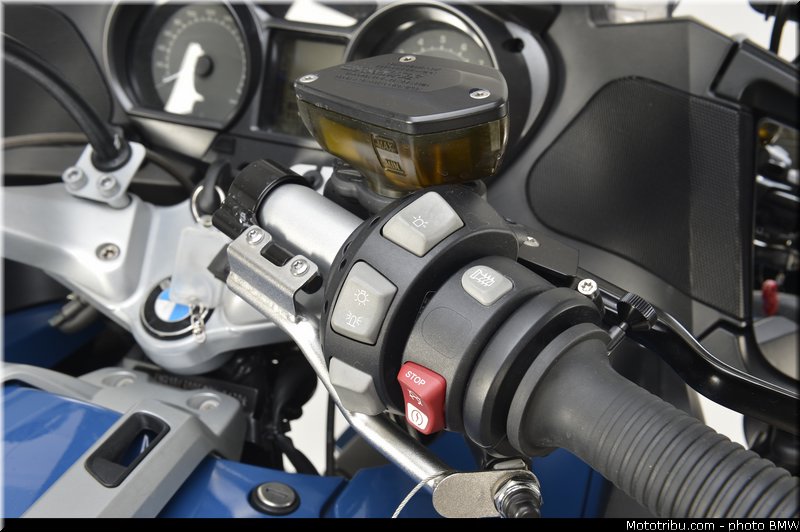 bmw_2012_r1200rt_gendarmerie_011