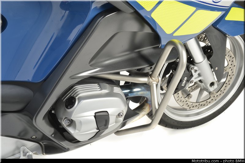 bmw_2012_r1200rt_gendarmerie_017