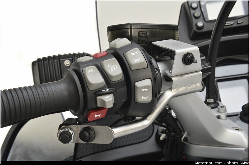 bmw_2012_r1200rt_gendarmerie_030