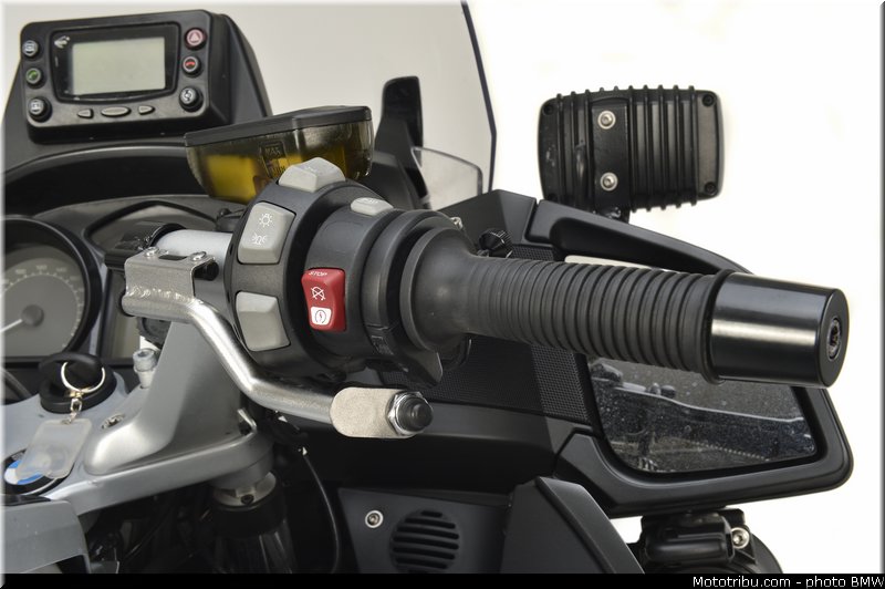 bmw_2012_r1200rt_gendarmerie_032
