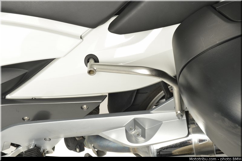 bmw_2012_r1200rt_gendarmerie_039