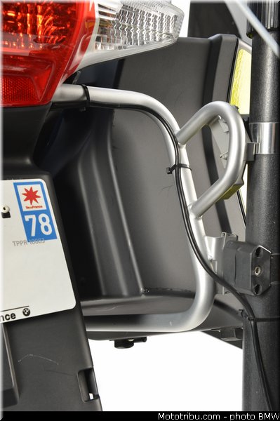 bmw_2012_r1200rt_gendarmerie_044