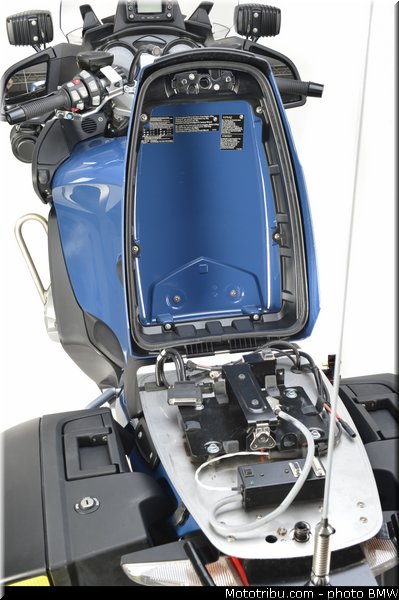 bmw_2012_r1200rt_gendarmerie_046
