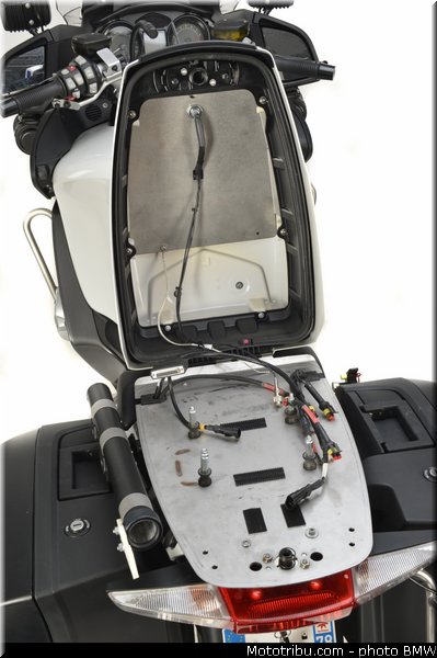 bmw_2012_r1200rt_gendarmerie_063