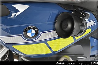 bmw_2012_r1200rt_gendarmerie_016.jpg