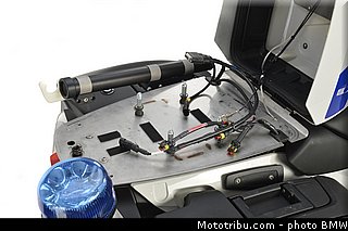 bmw_2012_r1200rt_gendarmerie_026.jpg