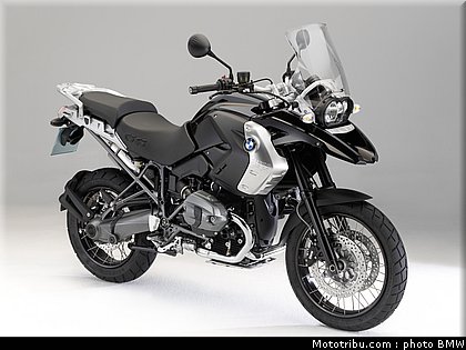 bmw_2012_r_1200_gs_triple_black_2.jpg