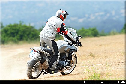 action_015_bmw_r_1200_gs_2013.jpg