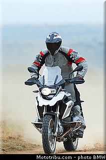 action_016_bmw_r_1200_gs_2013.jpg