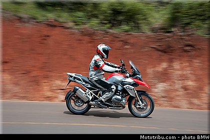 action_021_bmw_r_1200_gs_2013.jpg