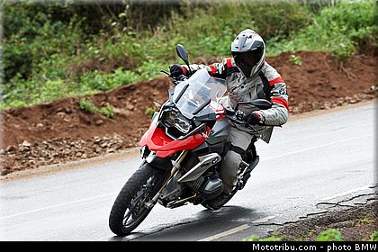 action_027_bmw_r_1200_gs_2013.jpg