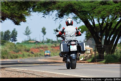 action_036_bmw_r_1200_gs_2013.jpg