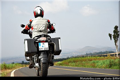 action_045_bmw_r_1200_gs_2013.jpg