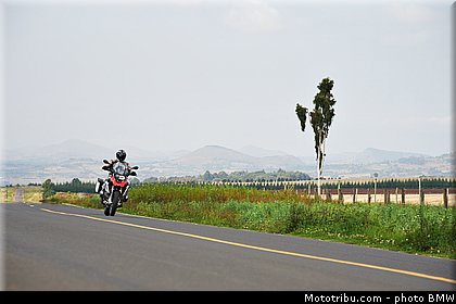 action_048_bmw_r_1200_gs_2013.jpg