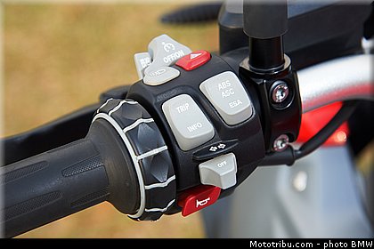 action_052_bmw_r_1200_gs_2013.jpg