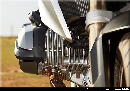 action_056_bmw_r_1200_gs_2013.jpg