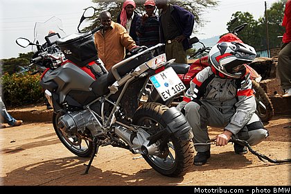 action_072_bmw_r_1200_gs_2013.jpg
