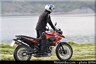 bmw_2013_f_700_gs_01.jpg