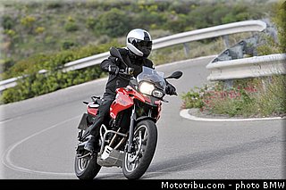 bmw_2013_f_700_gs_05.jpg