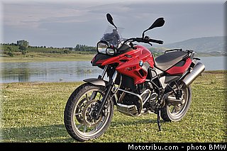 bmw_2013_f_700_gs_16.jpg