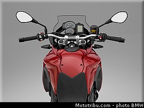 bmw_2013_f_700_gs_24.jpg